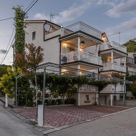 Apartments Luka - Trogir, Marina 150M From The Beach Экстерьер фото