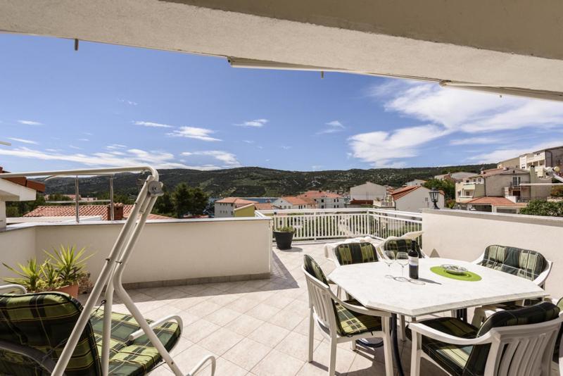 Apartments Luka - Trogir, Marina 150M From The Beach Экстерьер фото