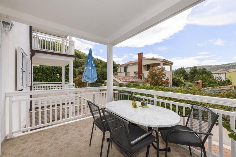 Apartments Luka - Trogir, Marina 150M From The Beach Экстерьер фото